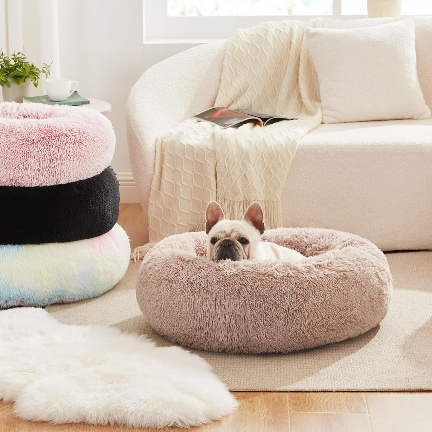 Cozy Calming Cat Bed - Anti-Anxiety Donut Dog Bed in Light Grey, Perfect for Small to Medium Cats and Dogs, 24-Inch Fluffy Faux Fur Design